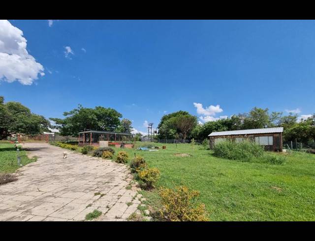 FARM FOR SALE IN MNANDI